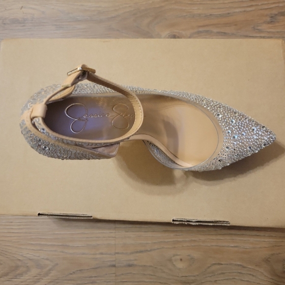 Jessica Simpson Ormanda2 Blinged-out Rhinestone Embellished Platform Pump - Picture 9 of 12